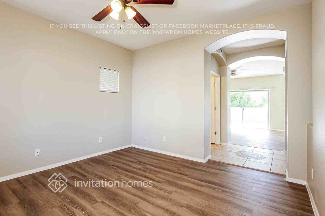 7211 S 8th Ter - Photo 4 of 18