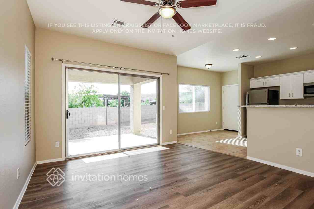 7211 S 8th Ter - Photo 6 of 18