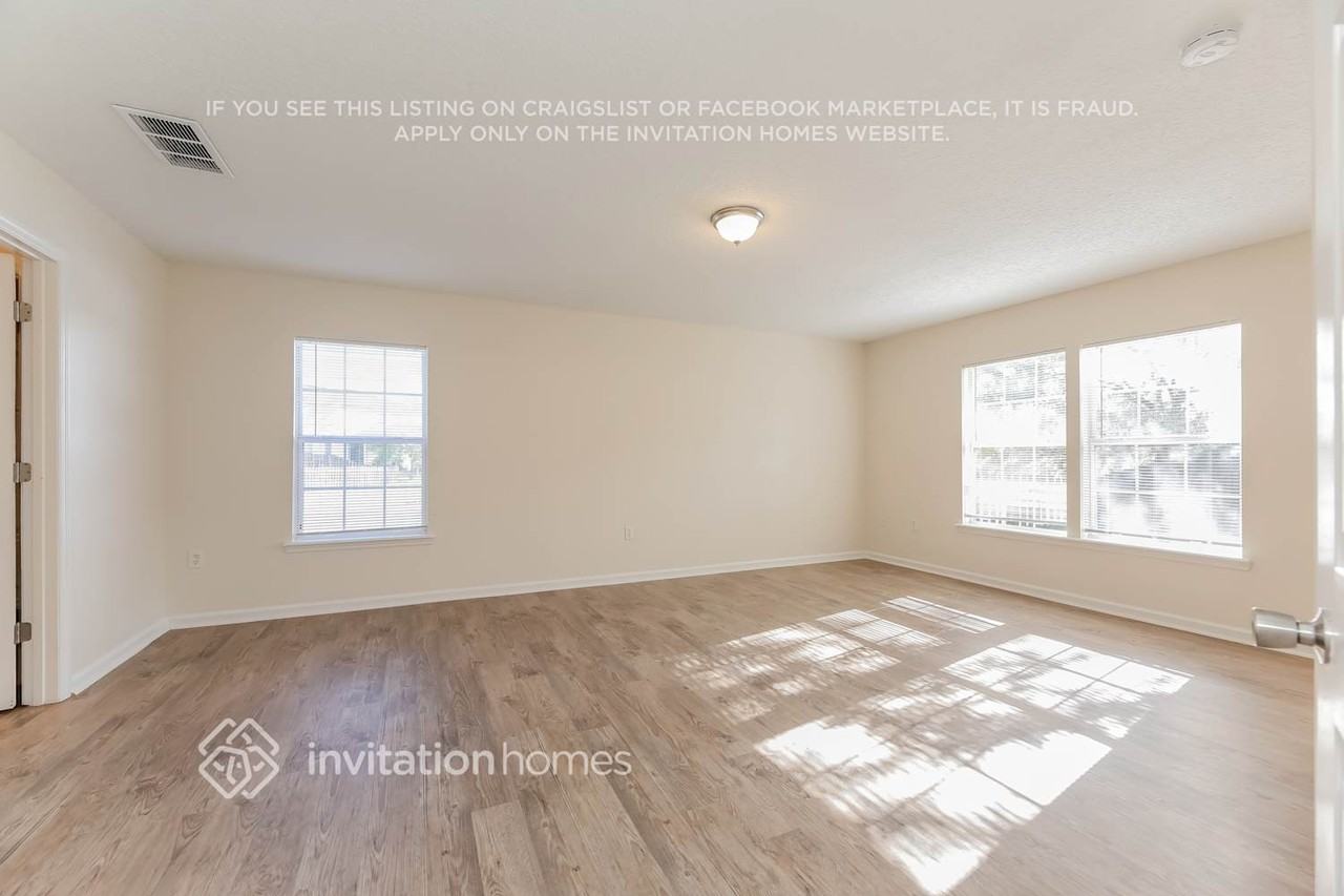 12341 Deersong Dr - Photo 3 of 17