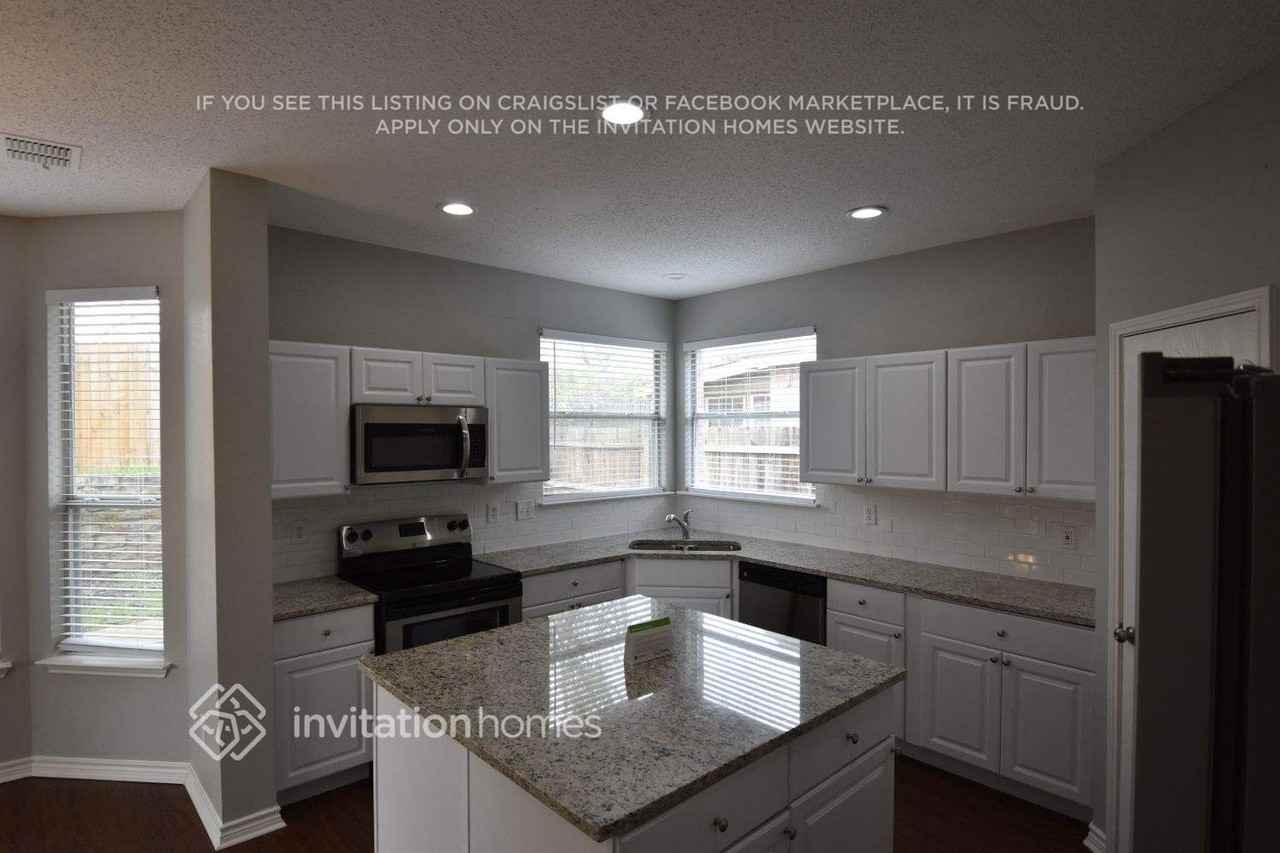 6805 Dougal Ave - Photo 6 of 24