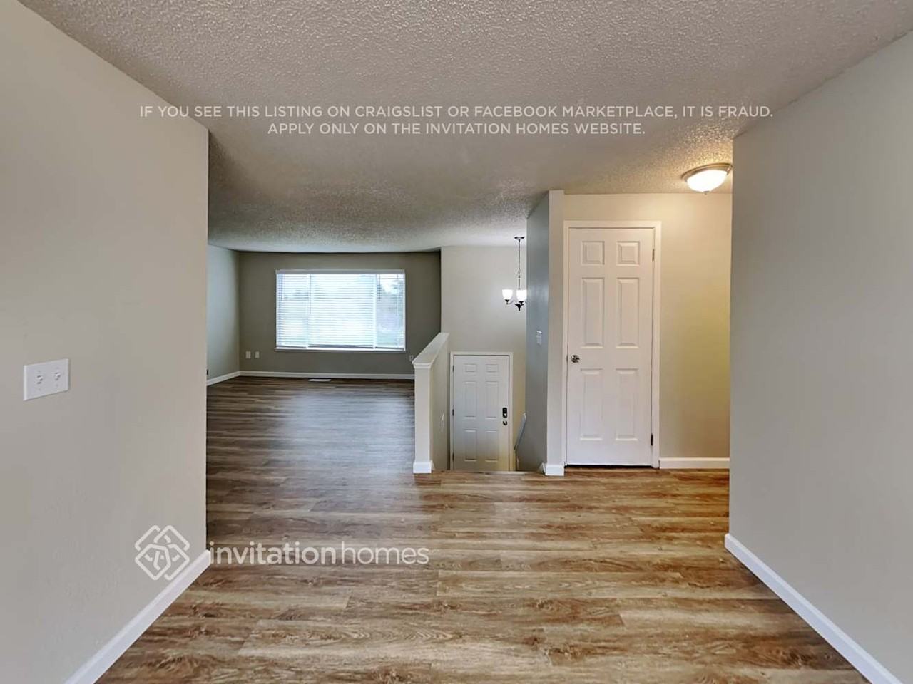 5211 S 300th Pl - Photo 4 of 19