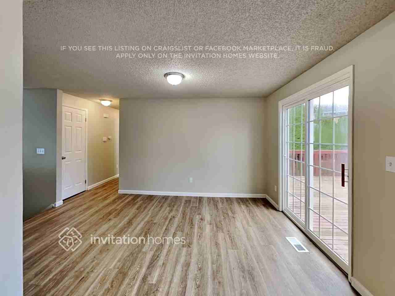 5211 S 300th Pl - Photo 5 of 19