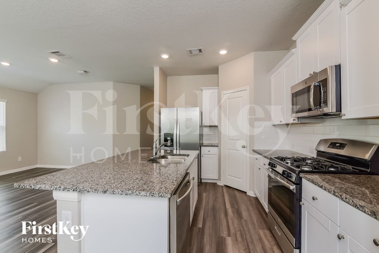 14935 Cheshire Way - Photo 5 of 15