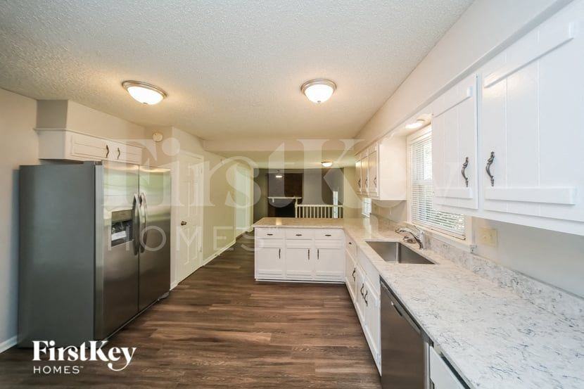 2220 Nutbush Pl - Photo 6 of 15