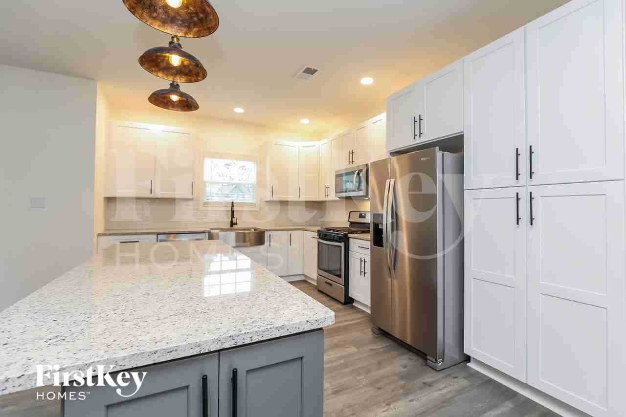 516 Dexter Dr - Photo 7 of 15