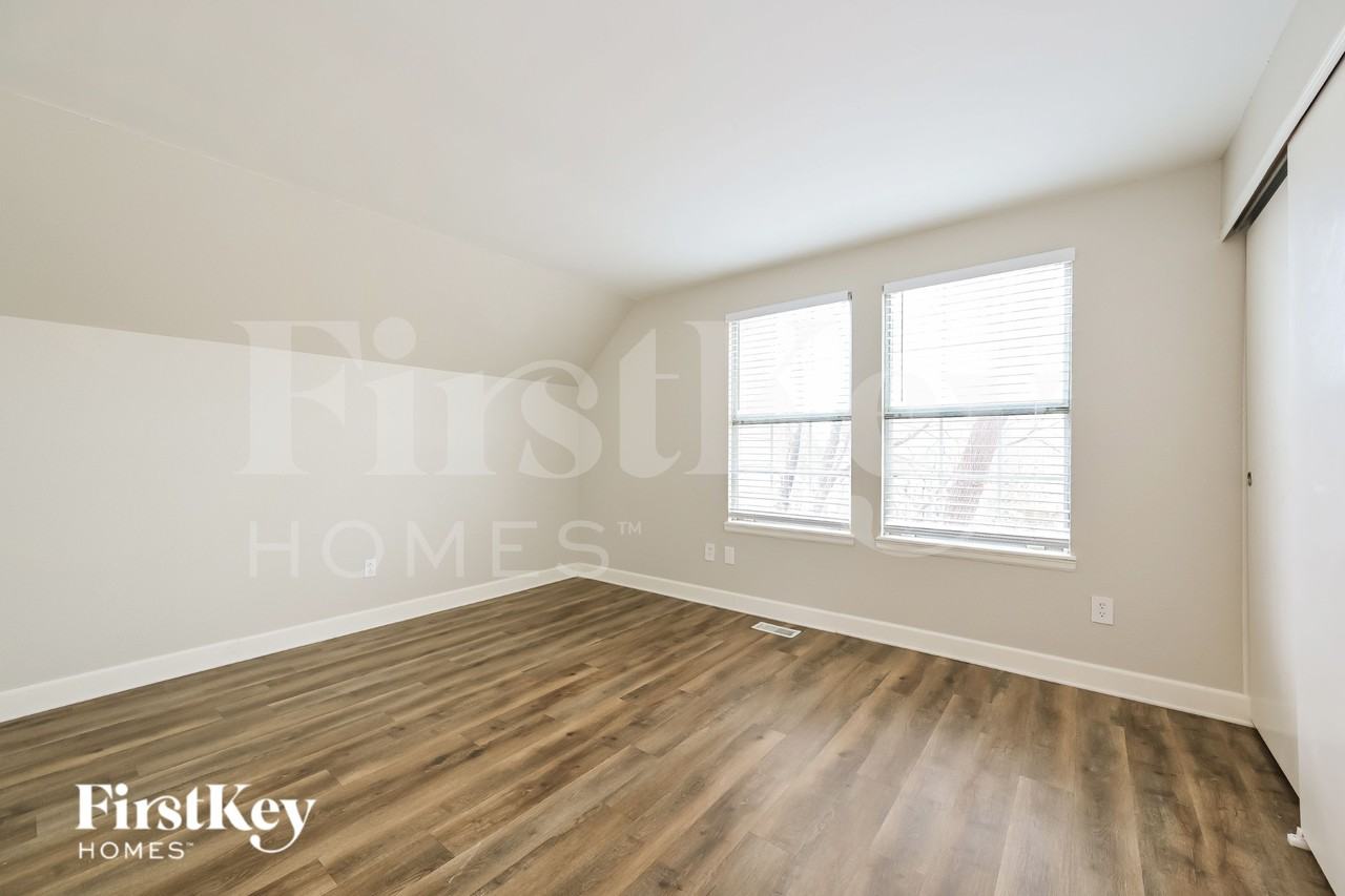 4950 N Foxtail Dr - Photo 7 of 16