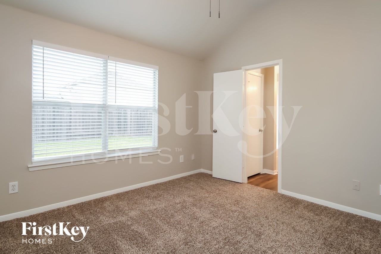 1419 Pennyroyal Ct - Photo 7 of 15