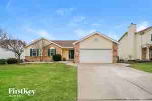 featured image of 10 Kingsmont Ct