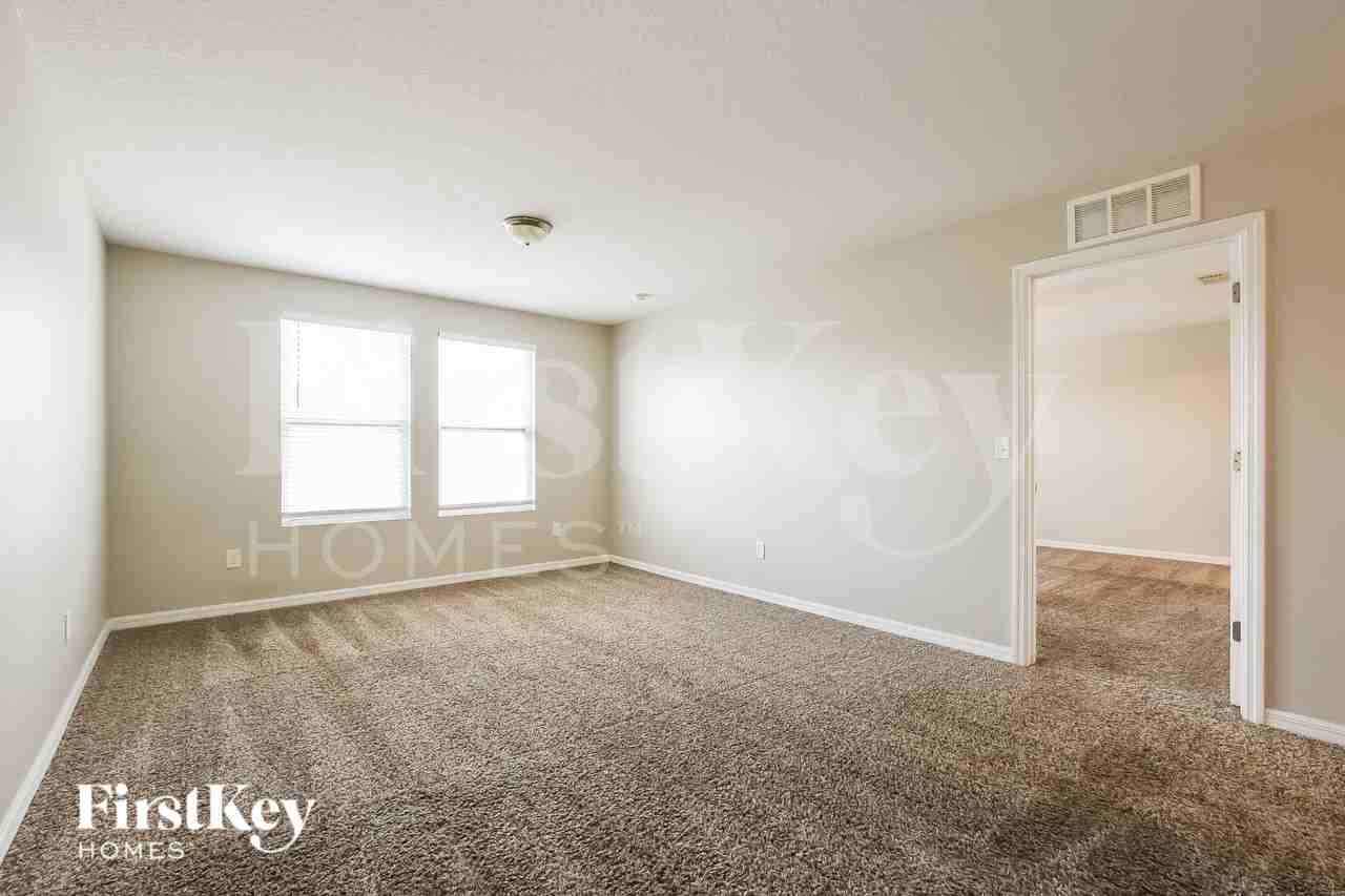 3941 Saltmarsh Loop - Photo 6 of 16