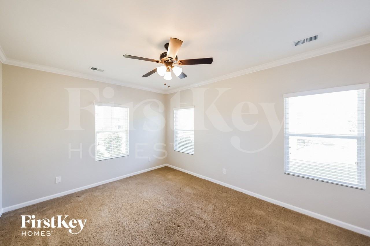 7009 Elm Crest Cir - Photo 7 of 15