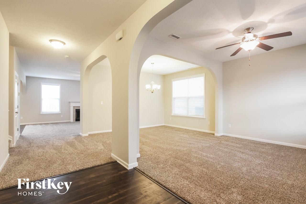 5782 Open Fields Dr - Photo 2 of 15