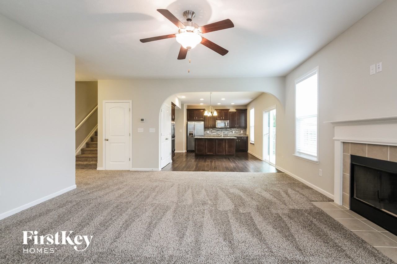 5782 Open Fields Dr - Photo 3 of 15