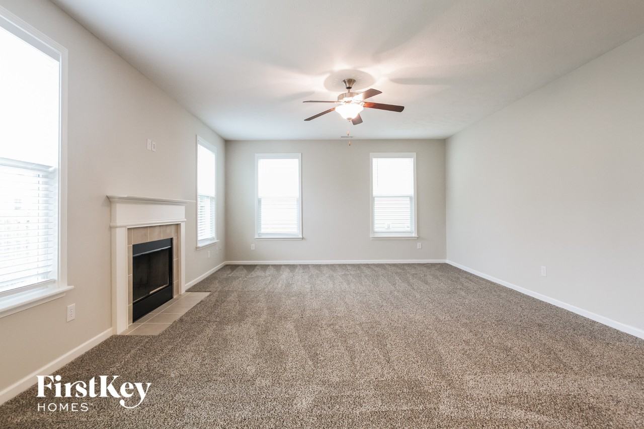 5782 Open Fields Dr - Photo 4 of 15