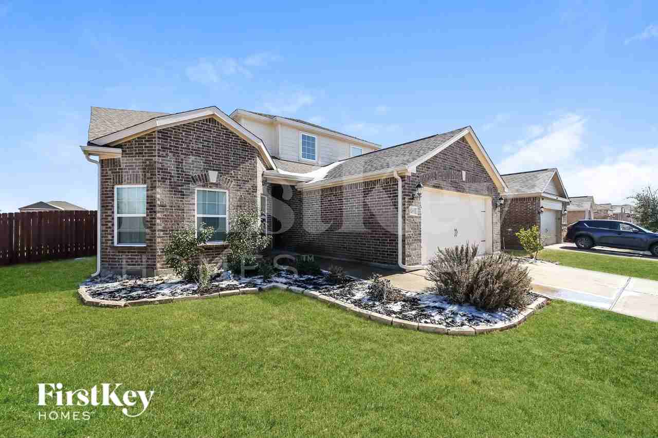 2207 Old Harbor Way - Photo 2 of 15