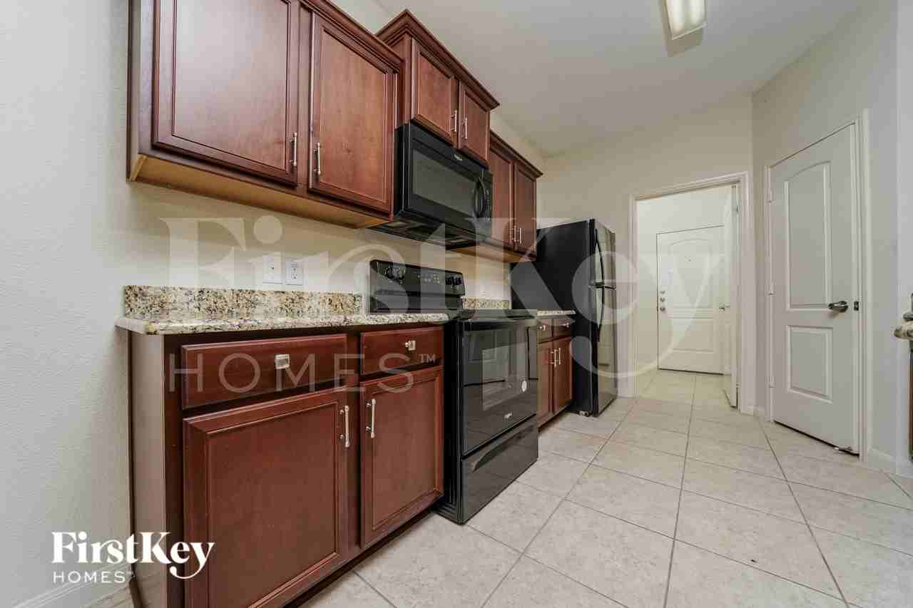 2207 Old Harbor Way - Photo 5 of 15