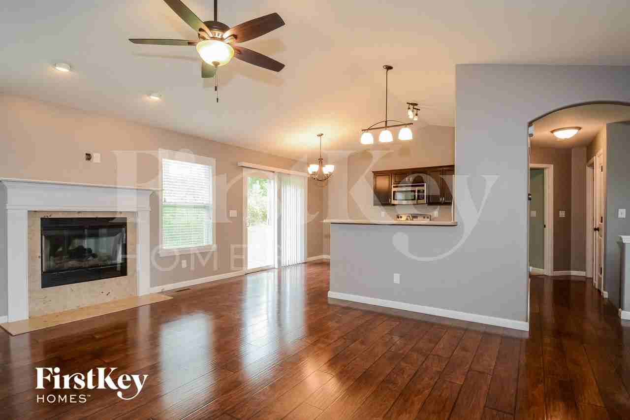 314 Heather Mill Dr - Photo 5 of 15