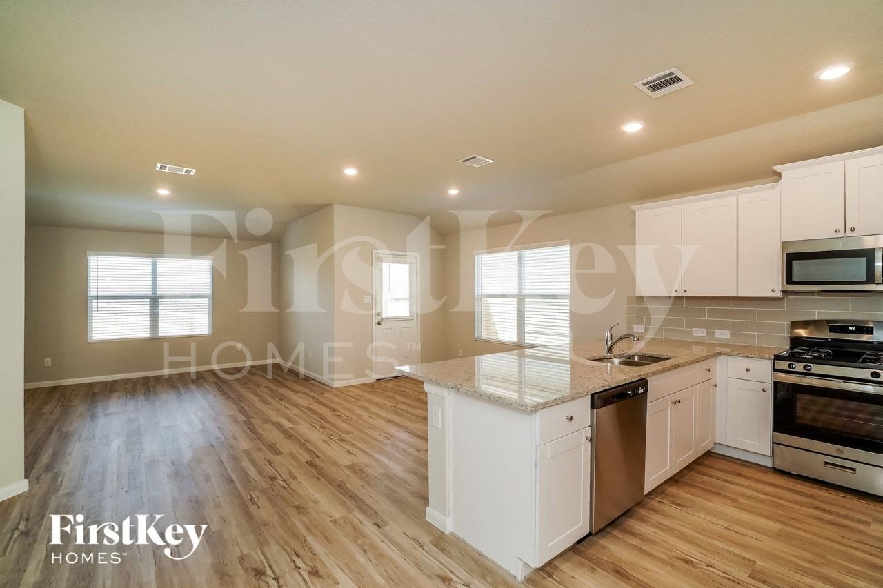 6711 Hatchery Way - Photo 4 of 15