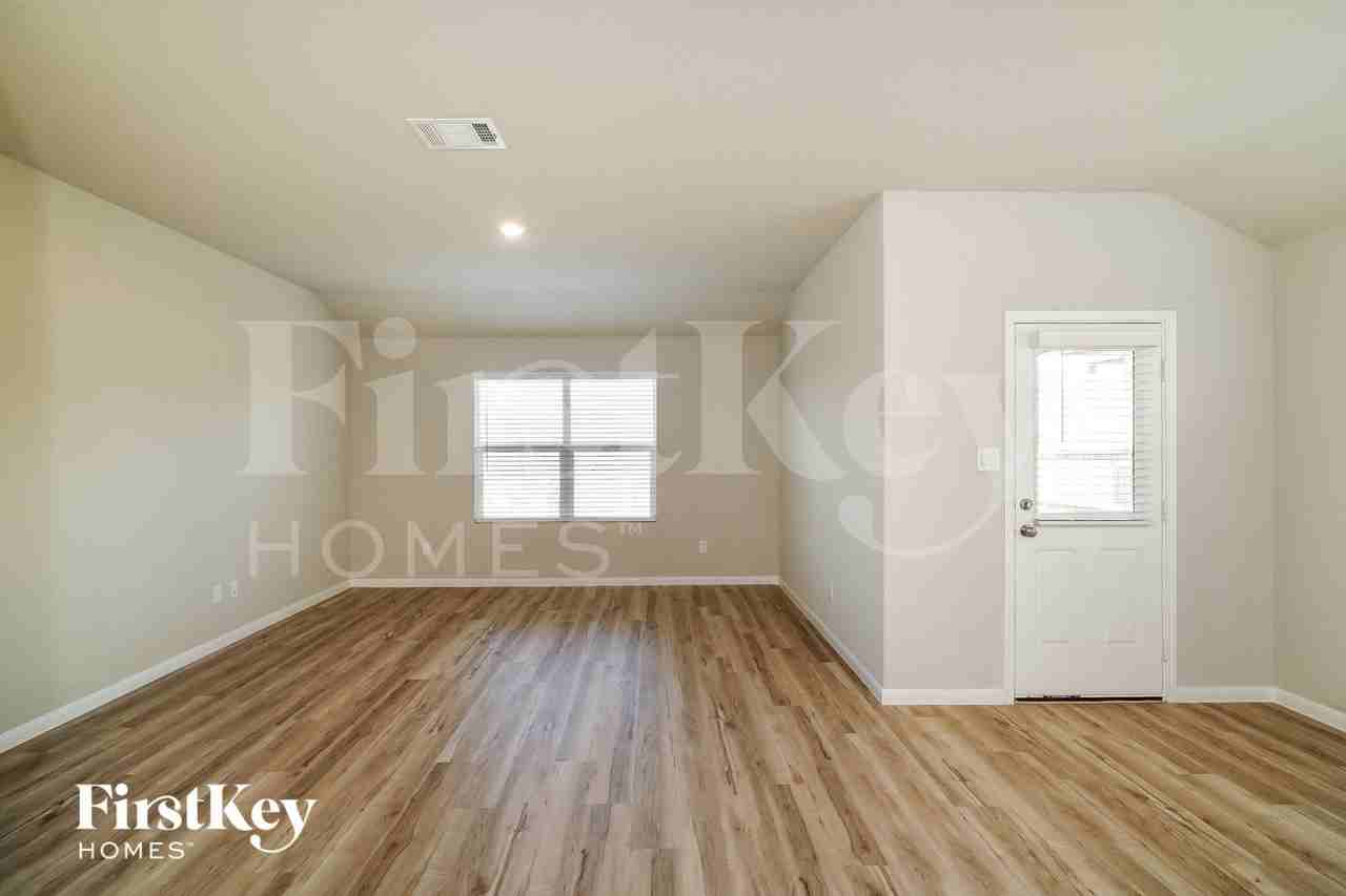 6711 Hatchery Way - Photo 5 of 15