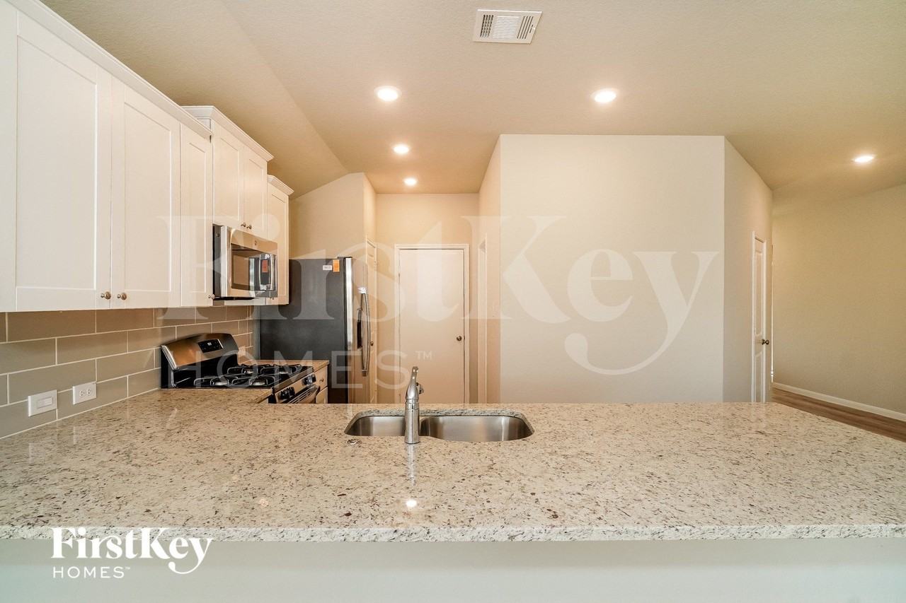 6711 Hatchery Way - Photo 7 of 15