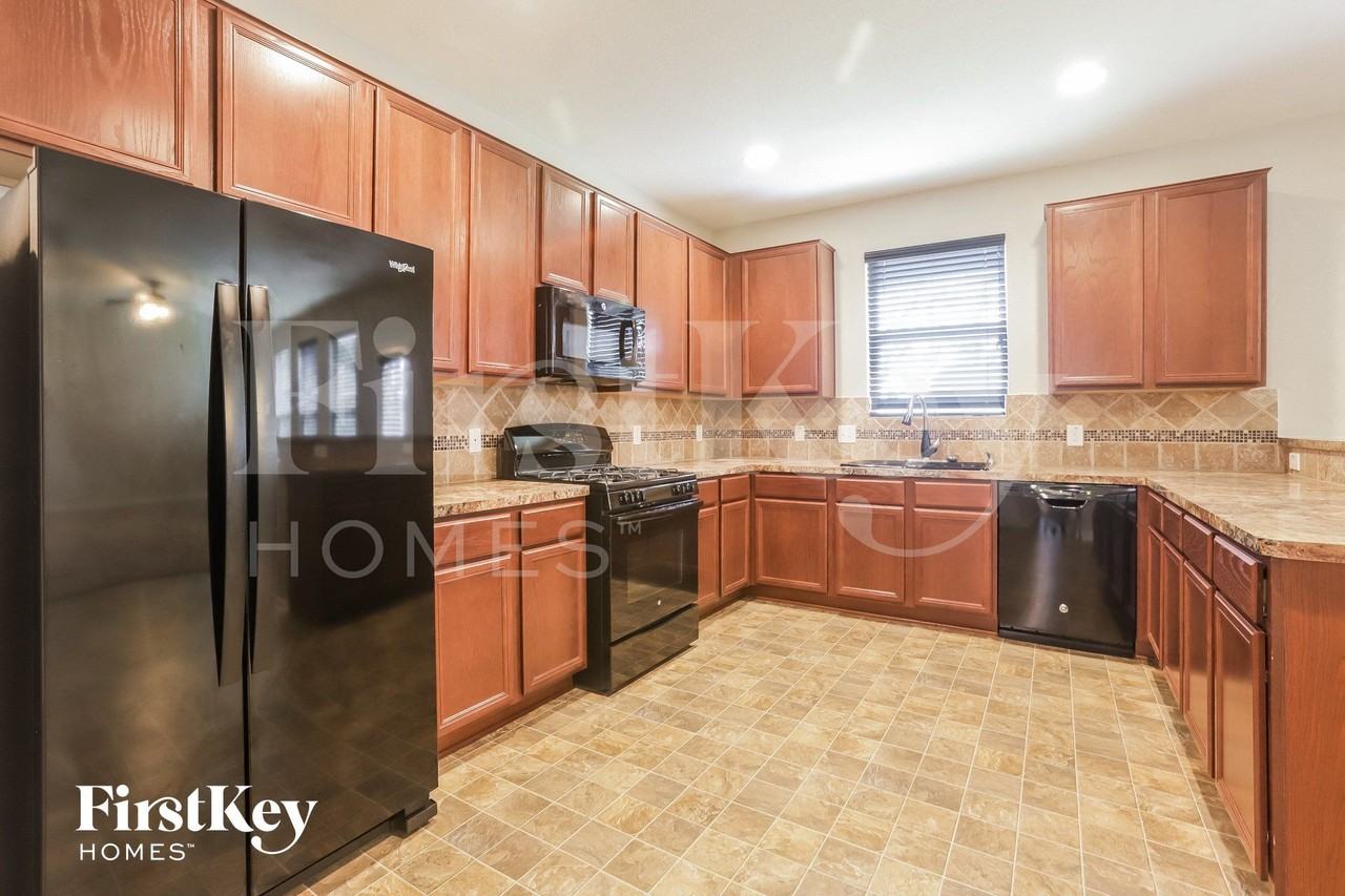 2718 Briar Breeze Dr - Photo 6 of 15