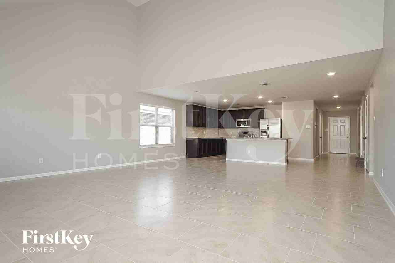 29018 Innes Park Pl - Photo 3 of 15