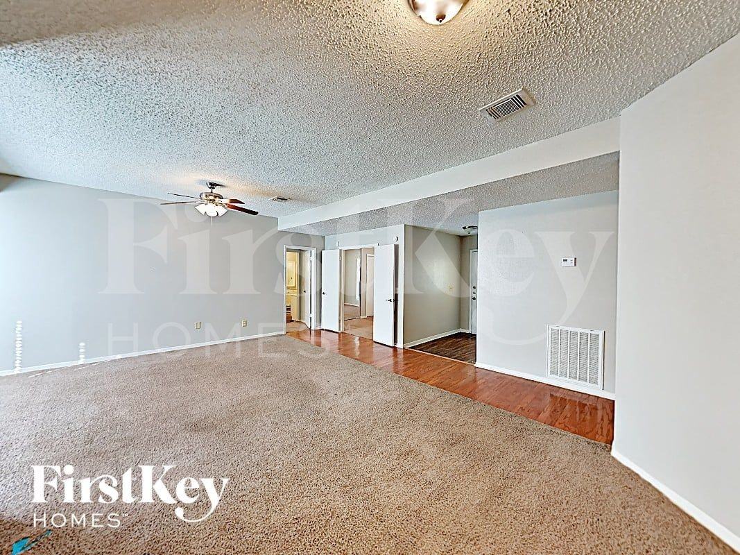 9311 Wallingham Dr - Photo 4 of 16