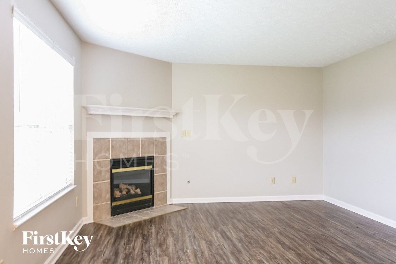 6046 Lake Freeman Dr - Photo 3 of 15