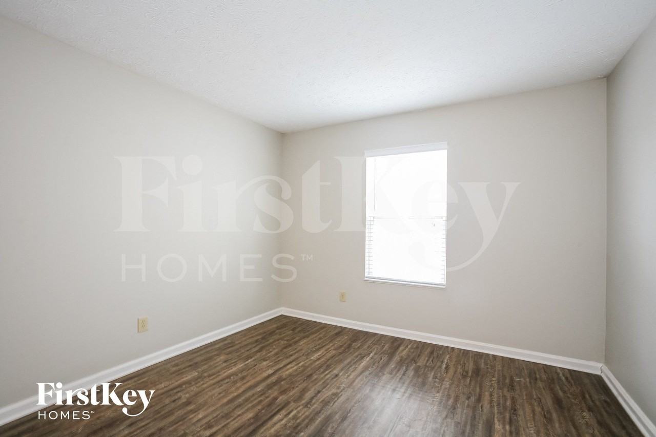 6046 Lake Freeman Dr - Photo 4 of 15