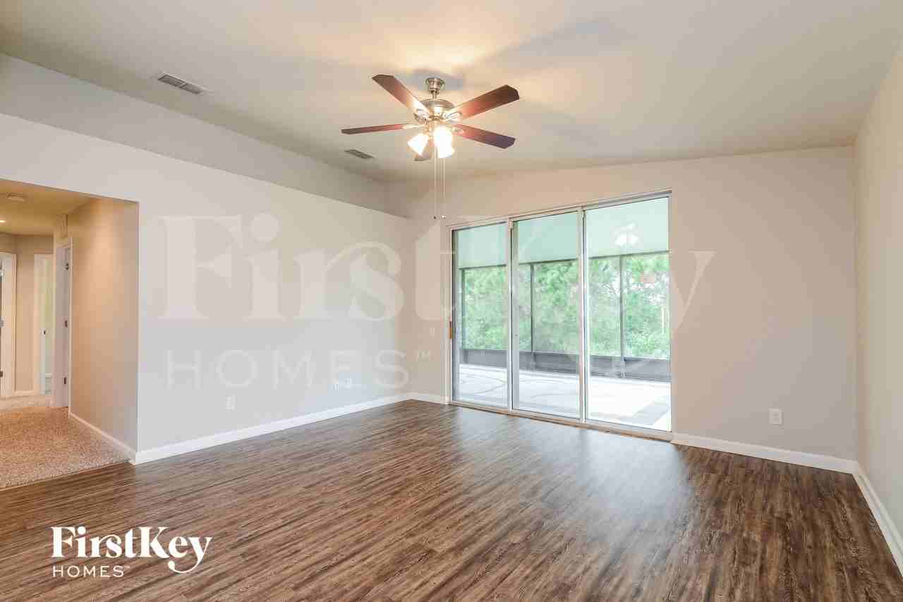 5525 106th Ave E - Photo 6 of 15