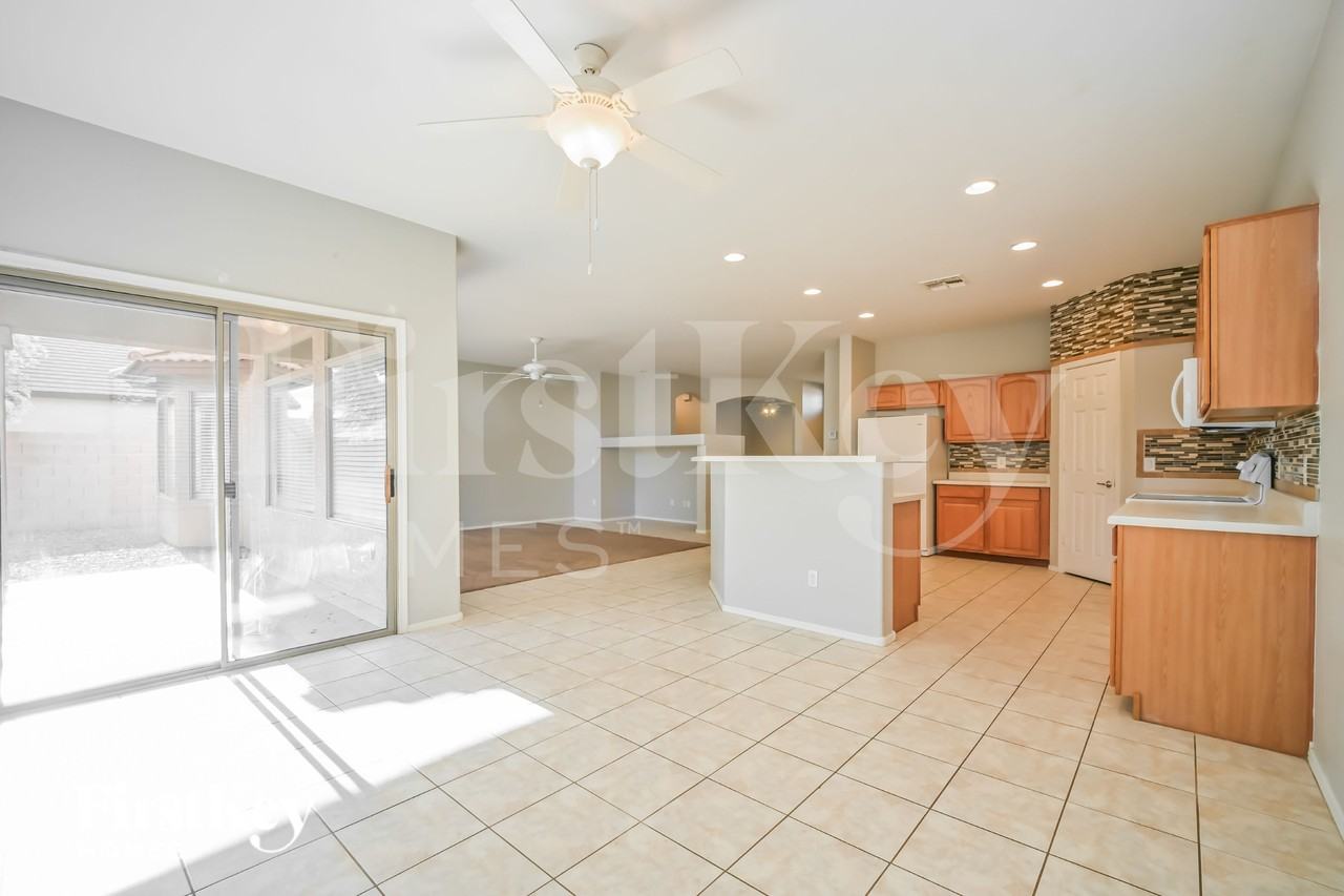 3032 E Pinto Valley Rd - Photo 5 of 19