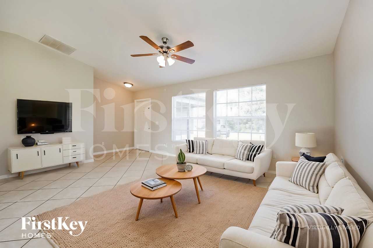 2565 Vogler Ln - Photo 5 of 20