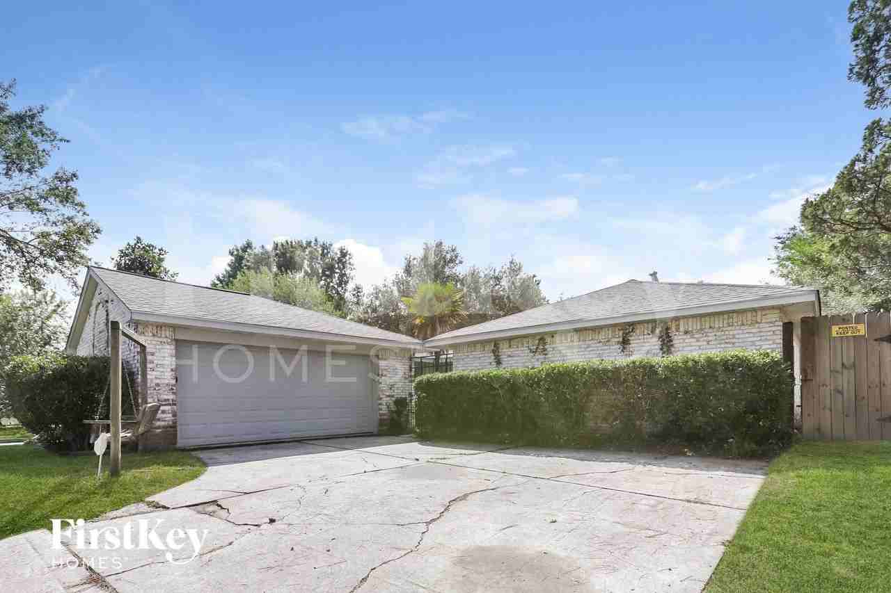 22403 Ivygate Dr - Photo 2 of 15