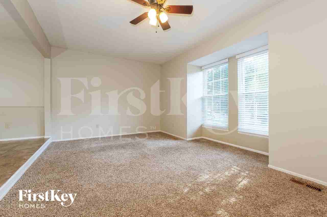 14000 S Tomahawk Dr - Photo 2 of 16