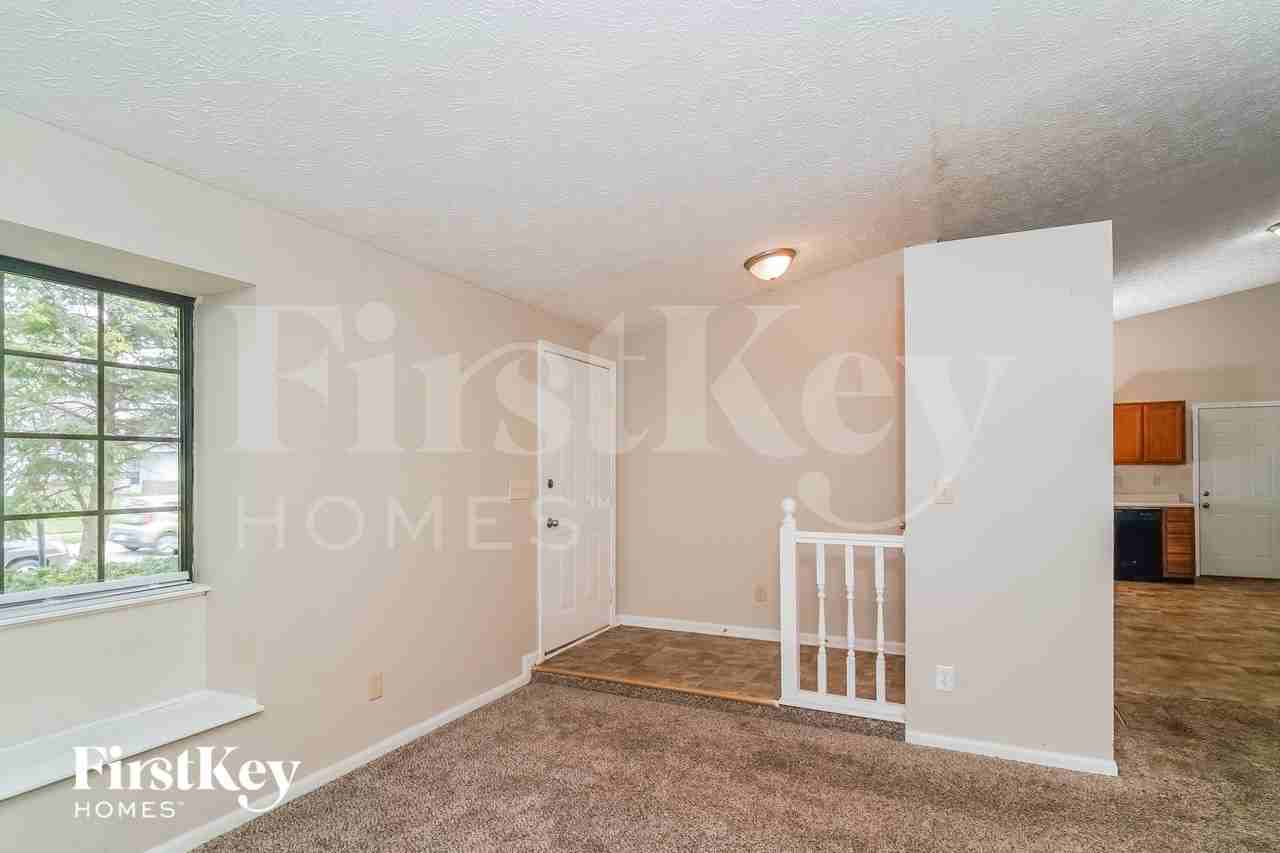 116 Westridge Blvd - Photo 2 of 15