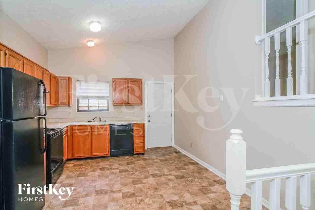 116 Westridge Blvd - Photo 4 of 15