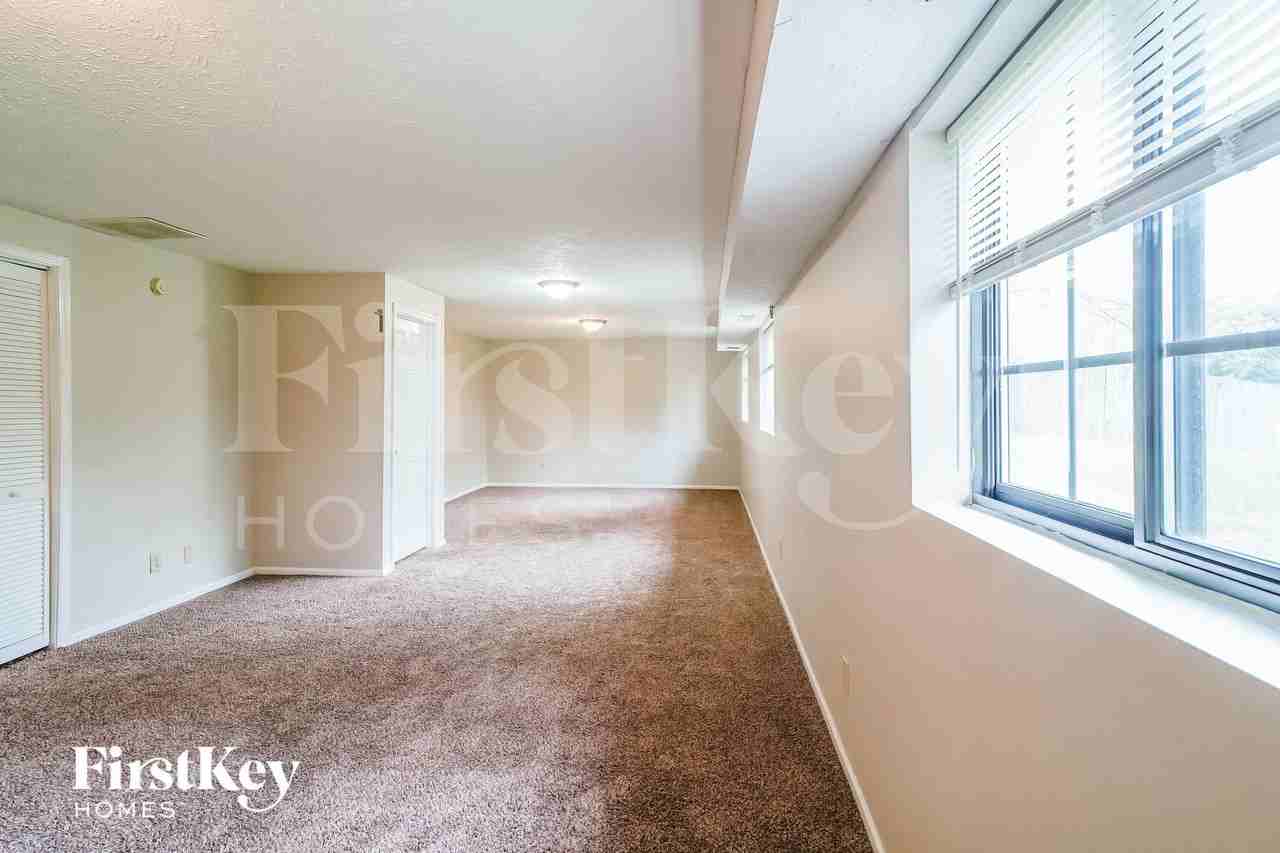 116 Westridge Blvd - Photo 6 of 15