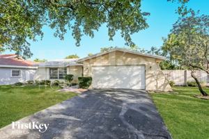 featured image of 11201 Nw 39th Ct