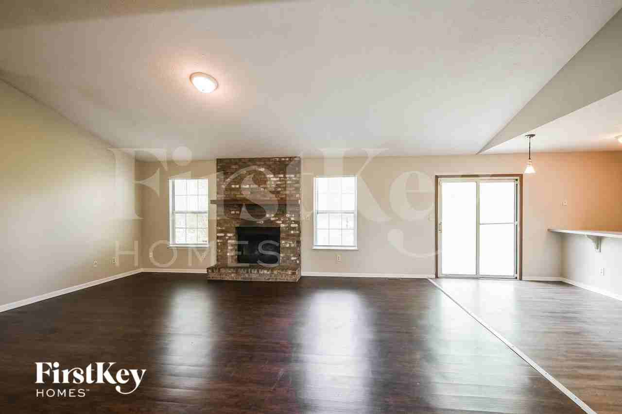 11116 Cherry Lake Ct - Photo 3 of 18