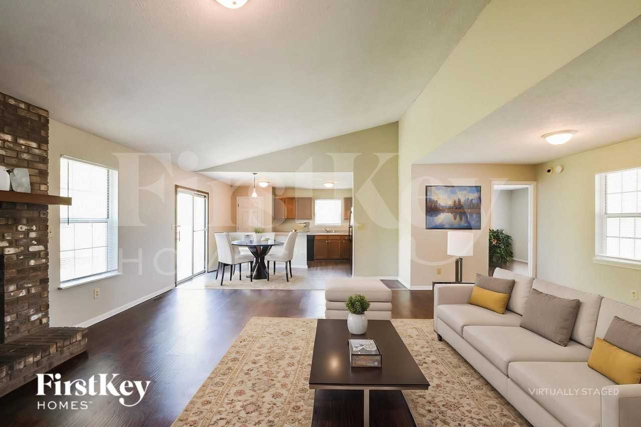 11116 Cherry Lake Ct - Photo 5 of 18