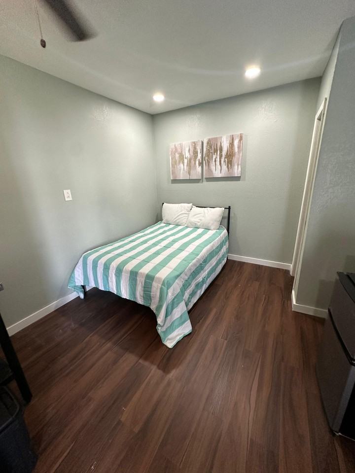 Berwick Ave - Photo 7 of 7