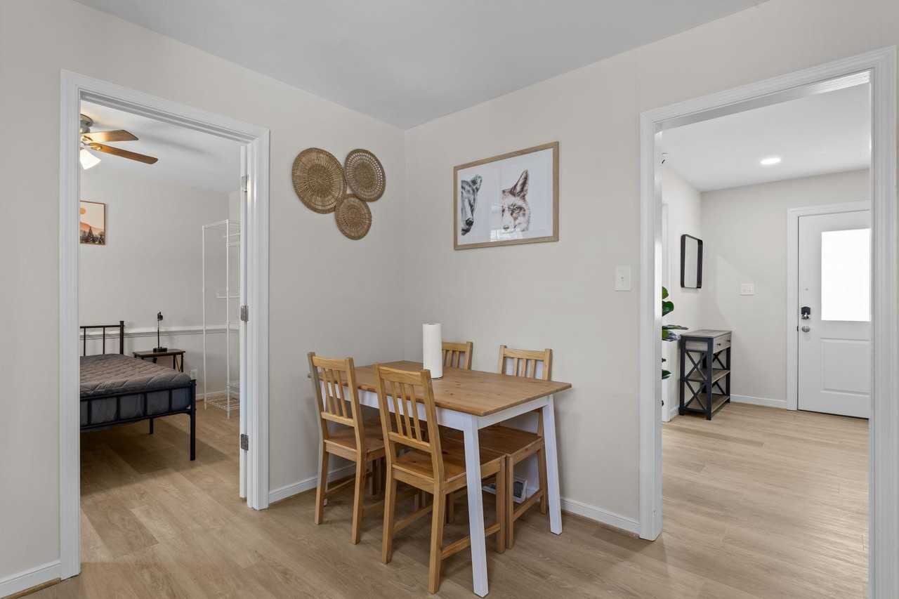 W End Dr - Photo 3 of 27