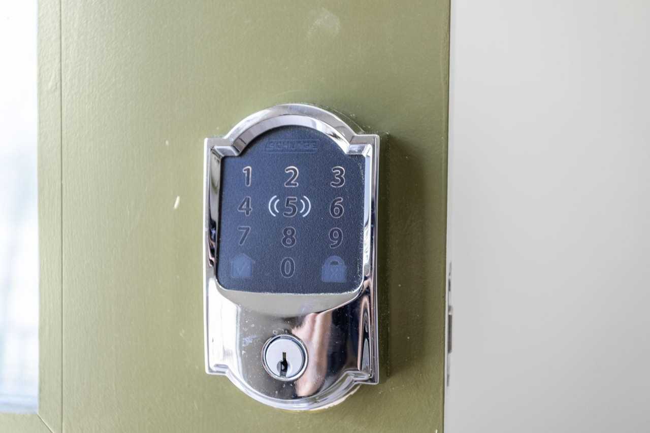 W End Dr - Photo 7 of 27