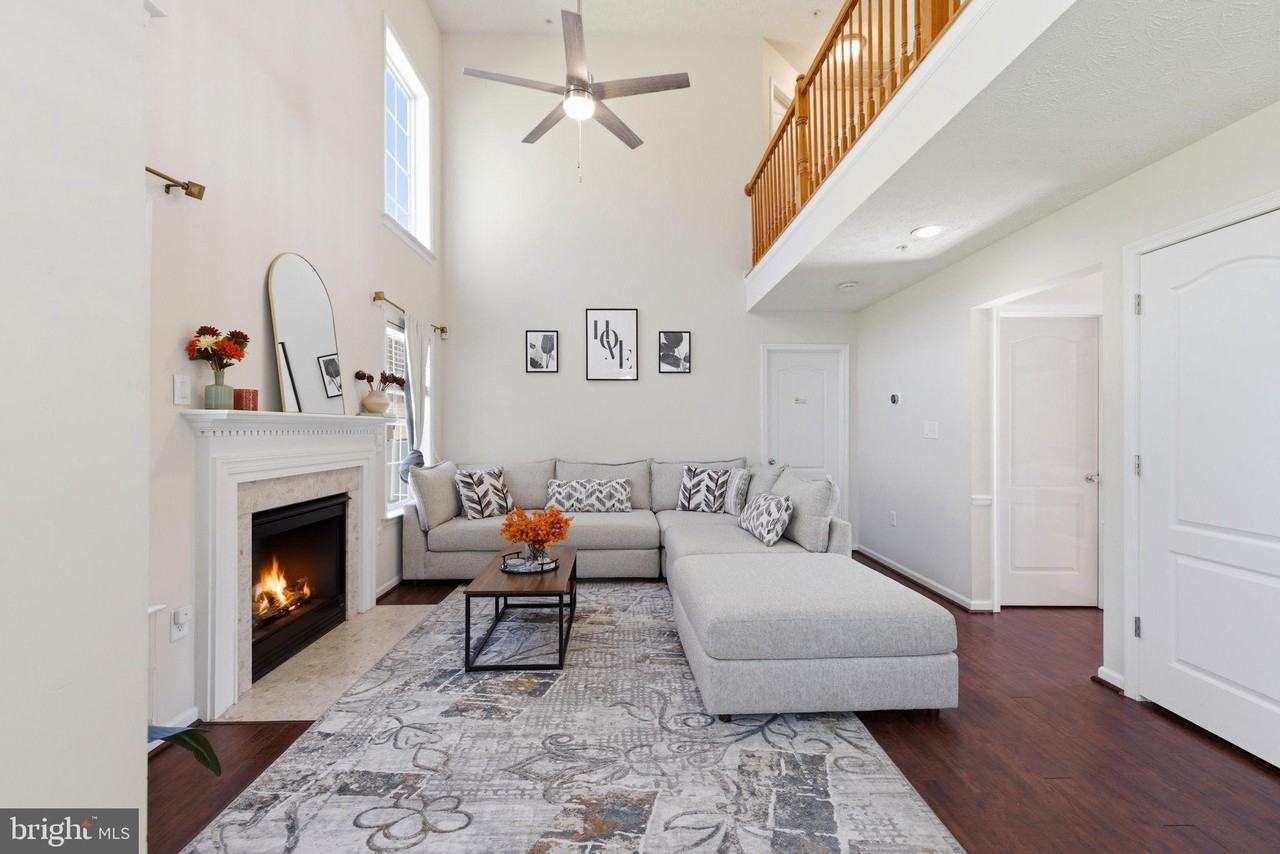 9520 Toucan Dr - Photo 7 of 32