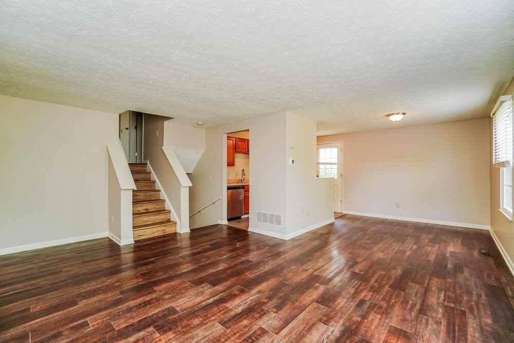 4585 Marilyn St - Photo 5 of 18