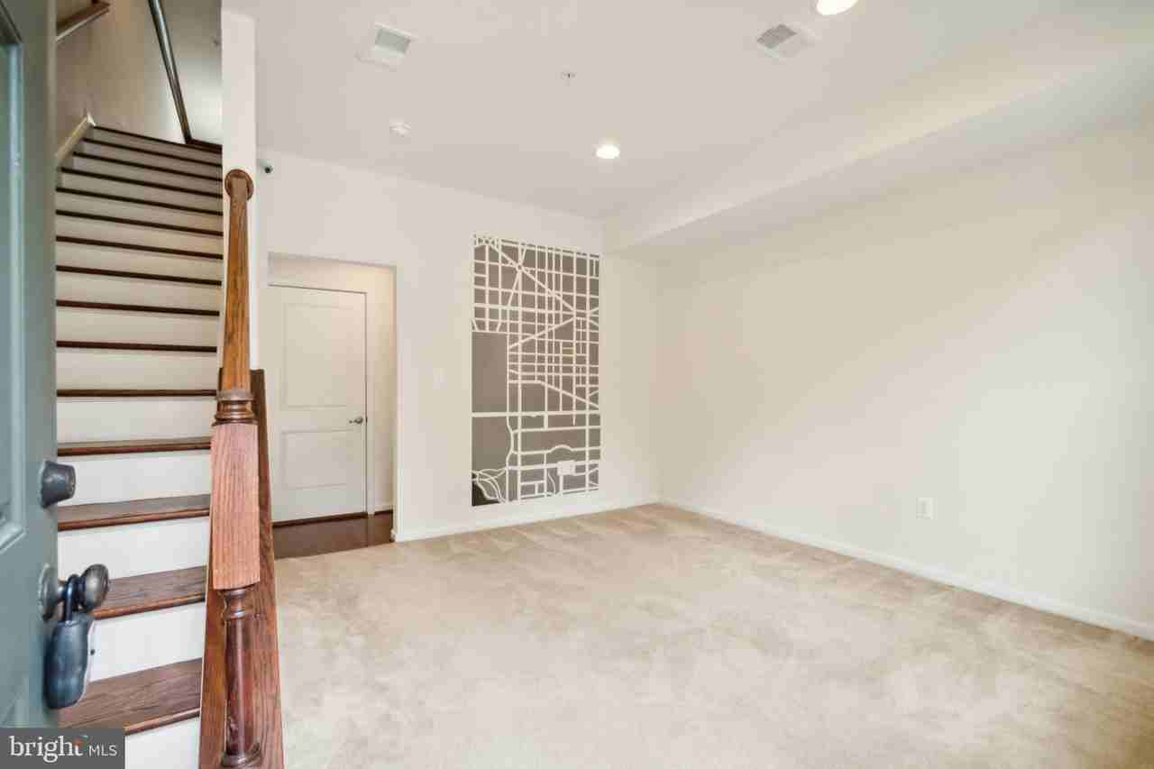 5528 Glover Park Dr - Photo 4 of 25