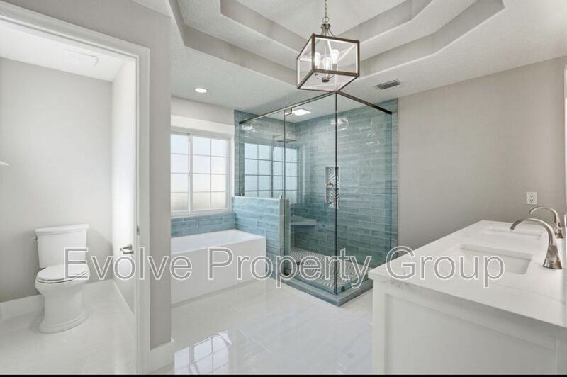 470 Lambert Ave - Photo 7 of 41