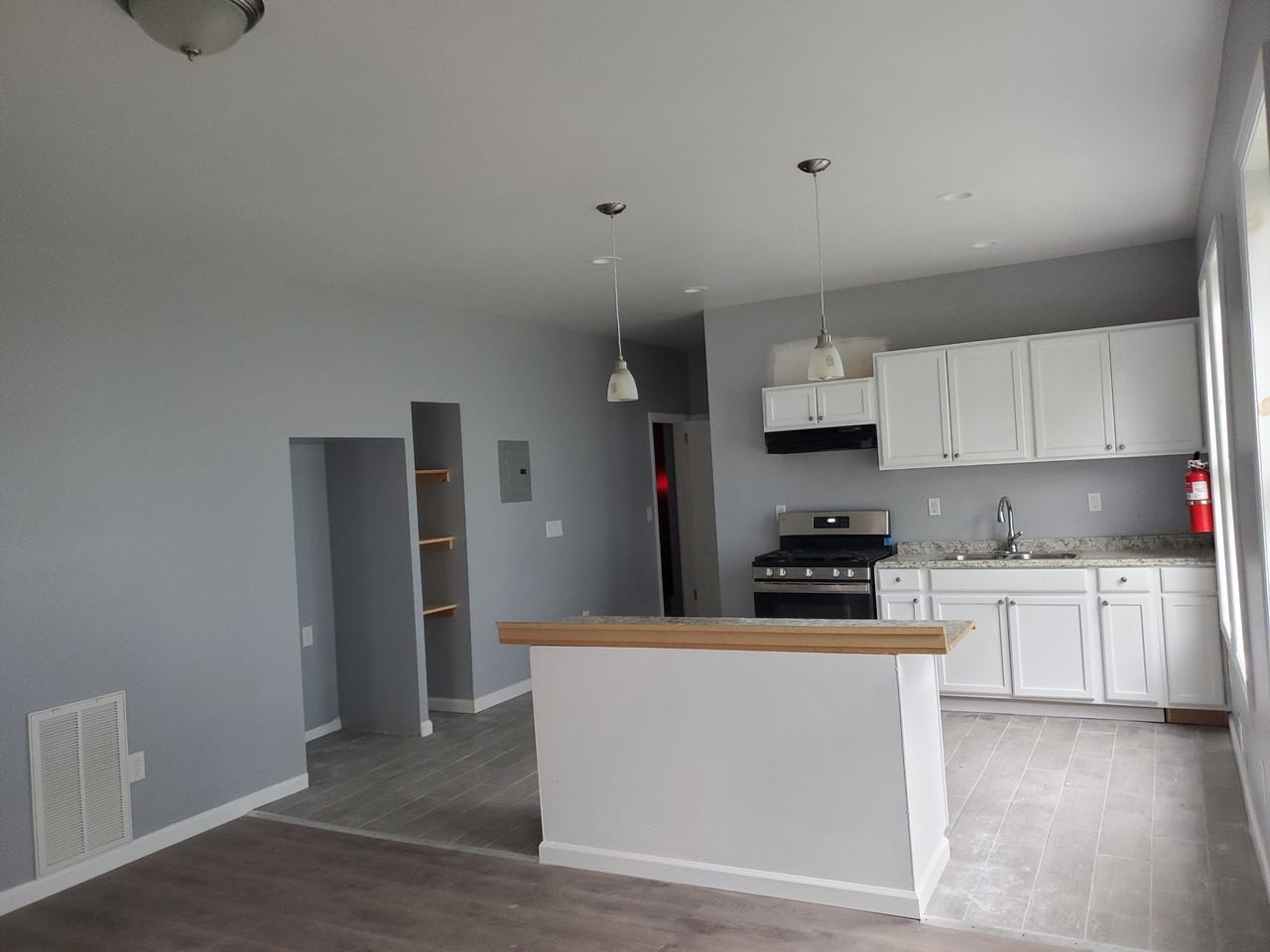 43 Schley St #2RIGHT - Photo 2 of 4