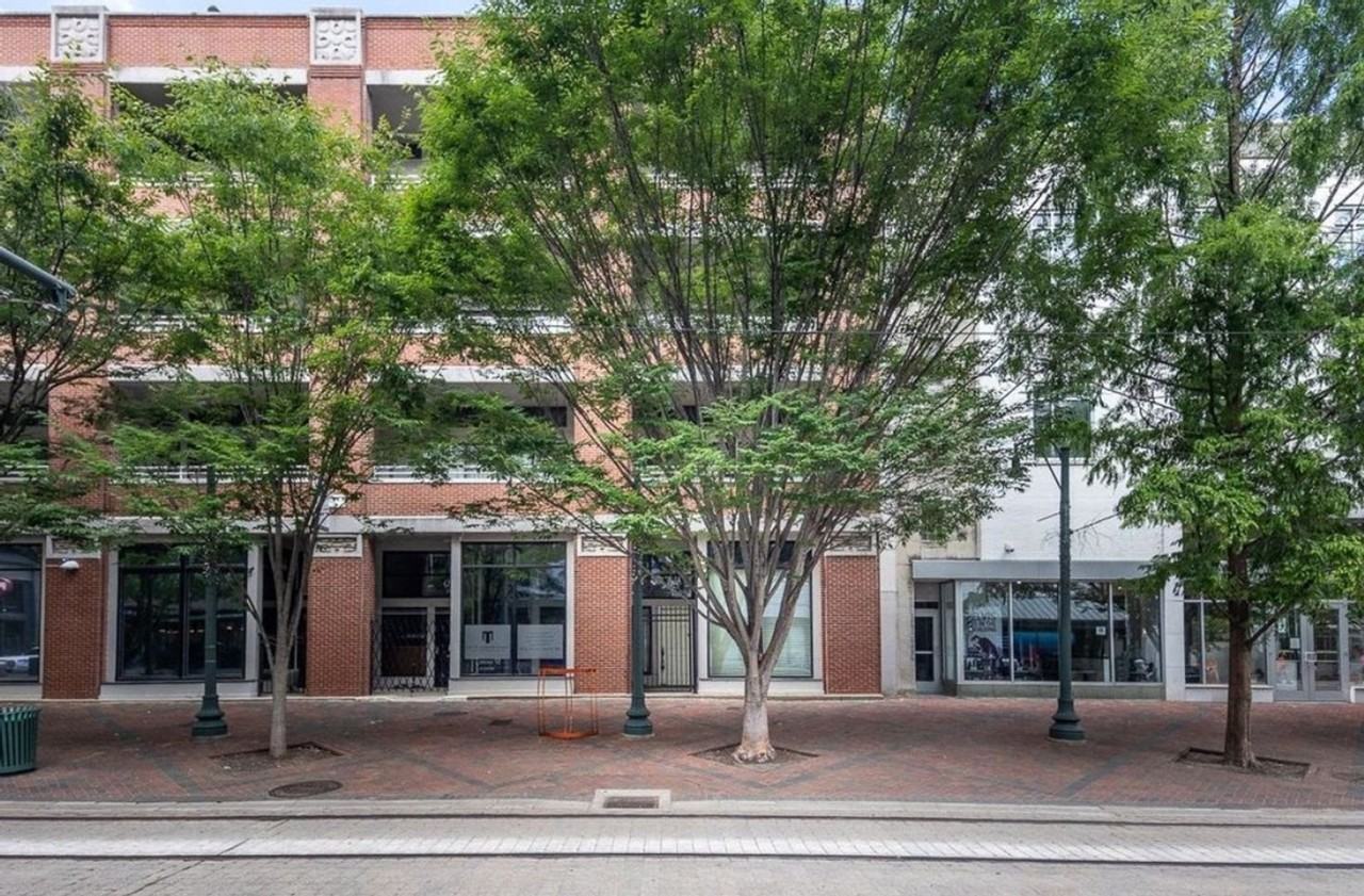 95 S Main St - Photo 2 of 26