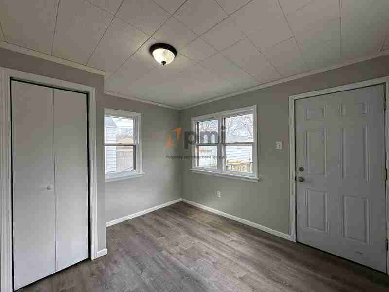 1215 170th St - Photo 7 of 19