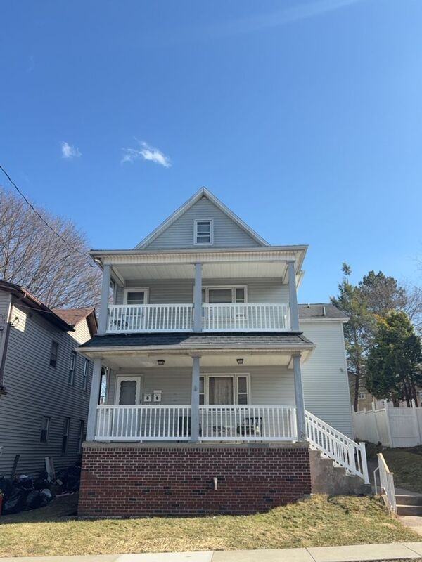 1413 Prospect Ave #2